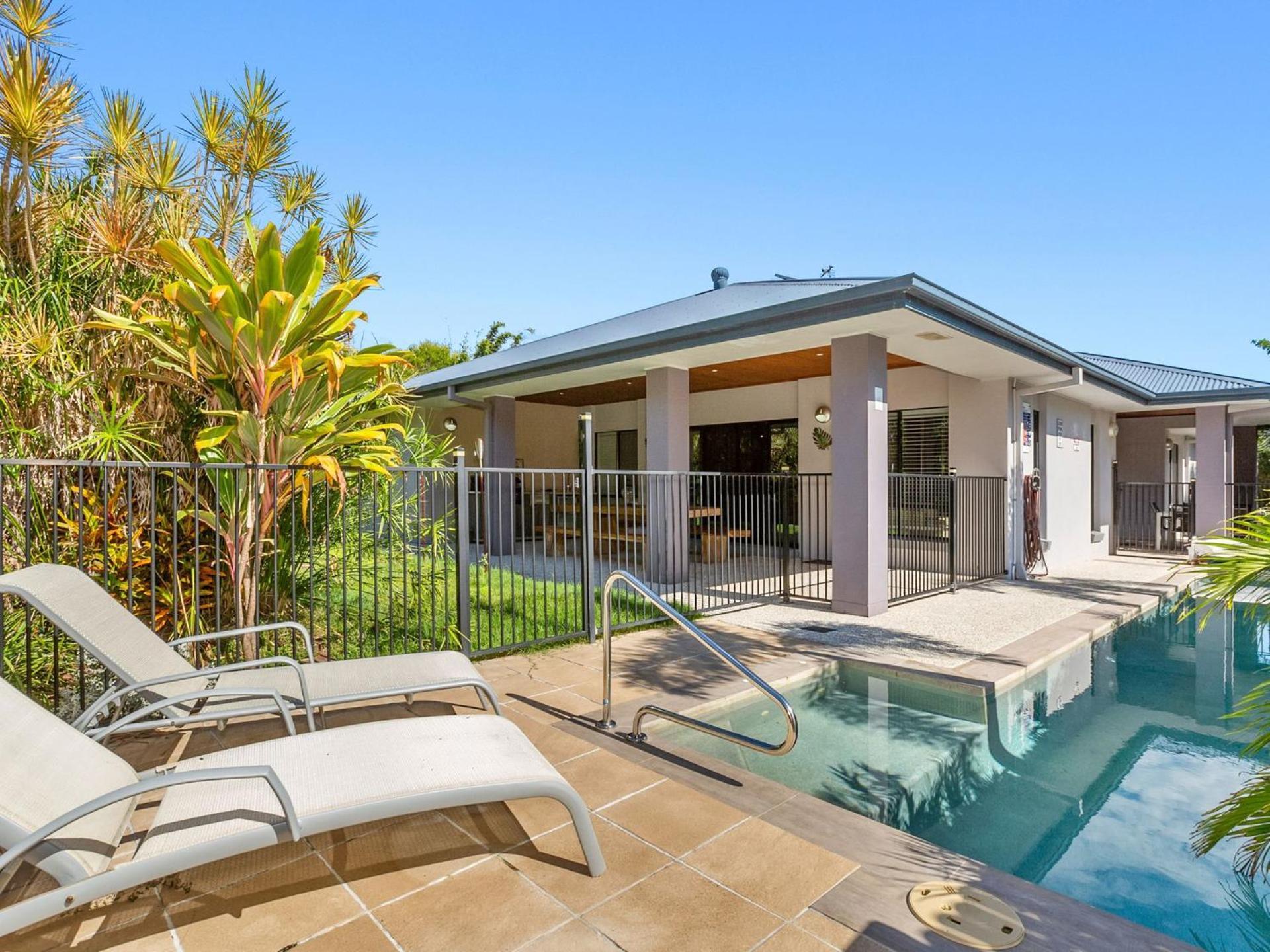 Black Rock Beach House With Pool Pottsville Exterior photo